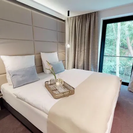 White Pearl 2.07 * Timmendorfer Strand